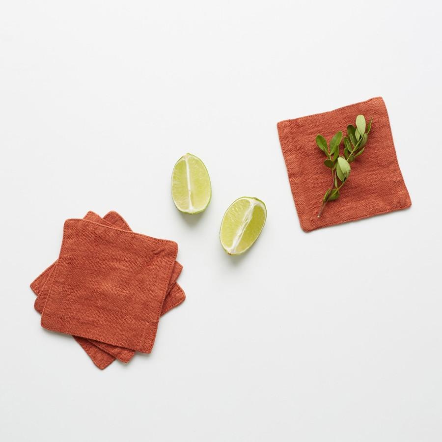 Baked Clay lino padėkliukų rinkinys 4 vnt. — naturalusdrabuziai.lt