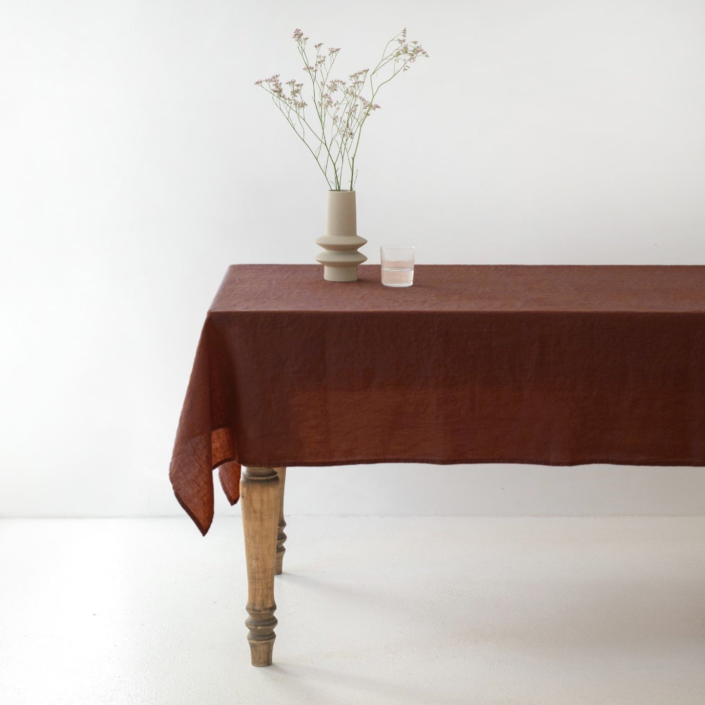 Chocolate Lightweight lino staltiesė — naturalusdrabuziai.lt
