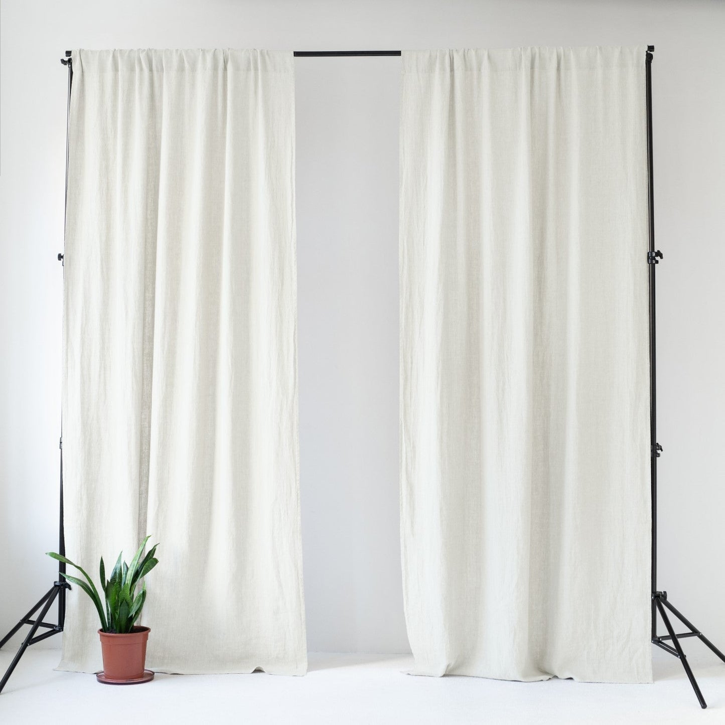 Off-White lino Night Time Rod Pocket Curtain rinkinys 2 vnt. — naturalusdrabuziai.lt