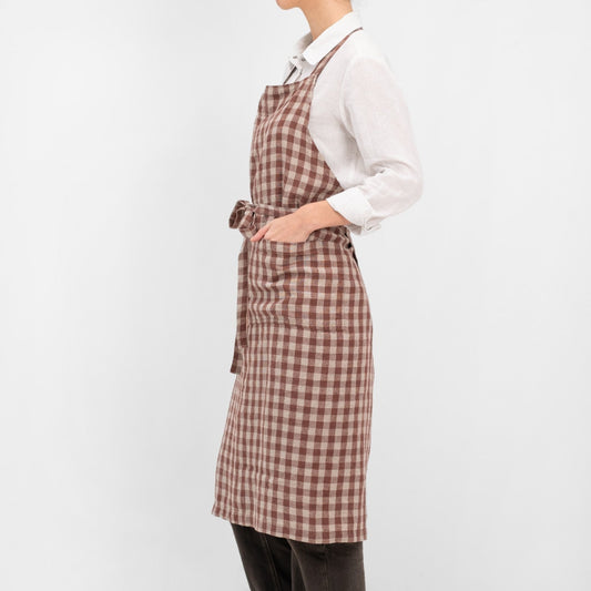 Chocolate Gingham lino šefo prijuostė — naturalusdrabuziai.lt