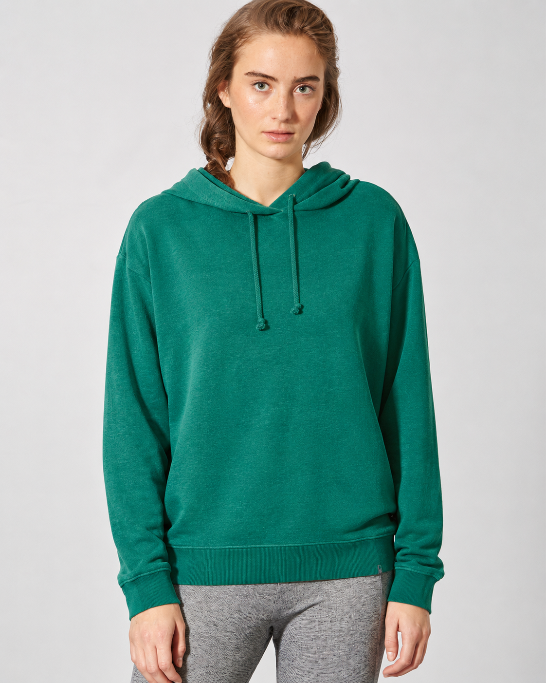 Moteriškas džemperis su gobtuvu iš kanapių ir ekologiškos medvilnės – Jungle