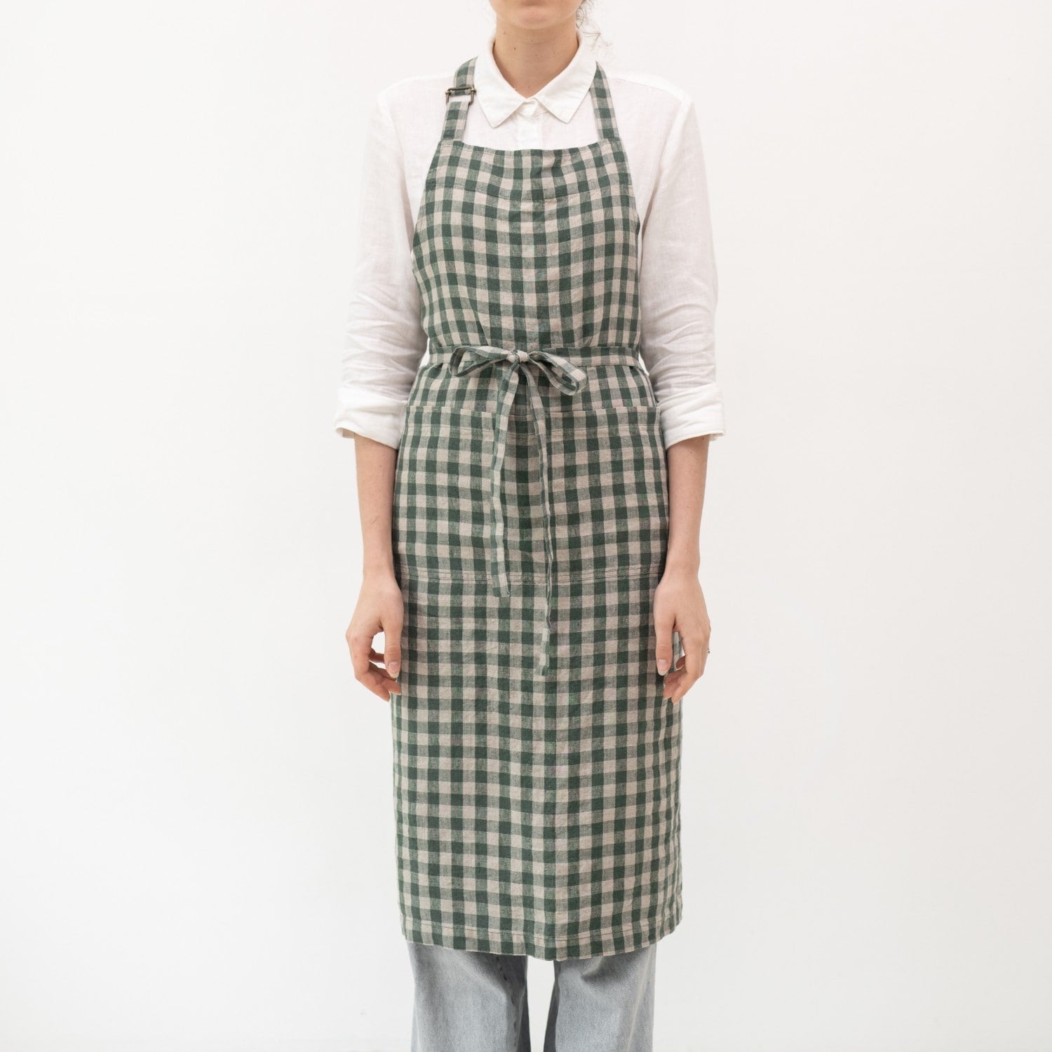 Forest Green Gingham lino šefo prijuostė — naturalusdrabuziai.lt