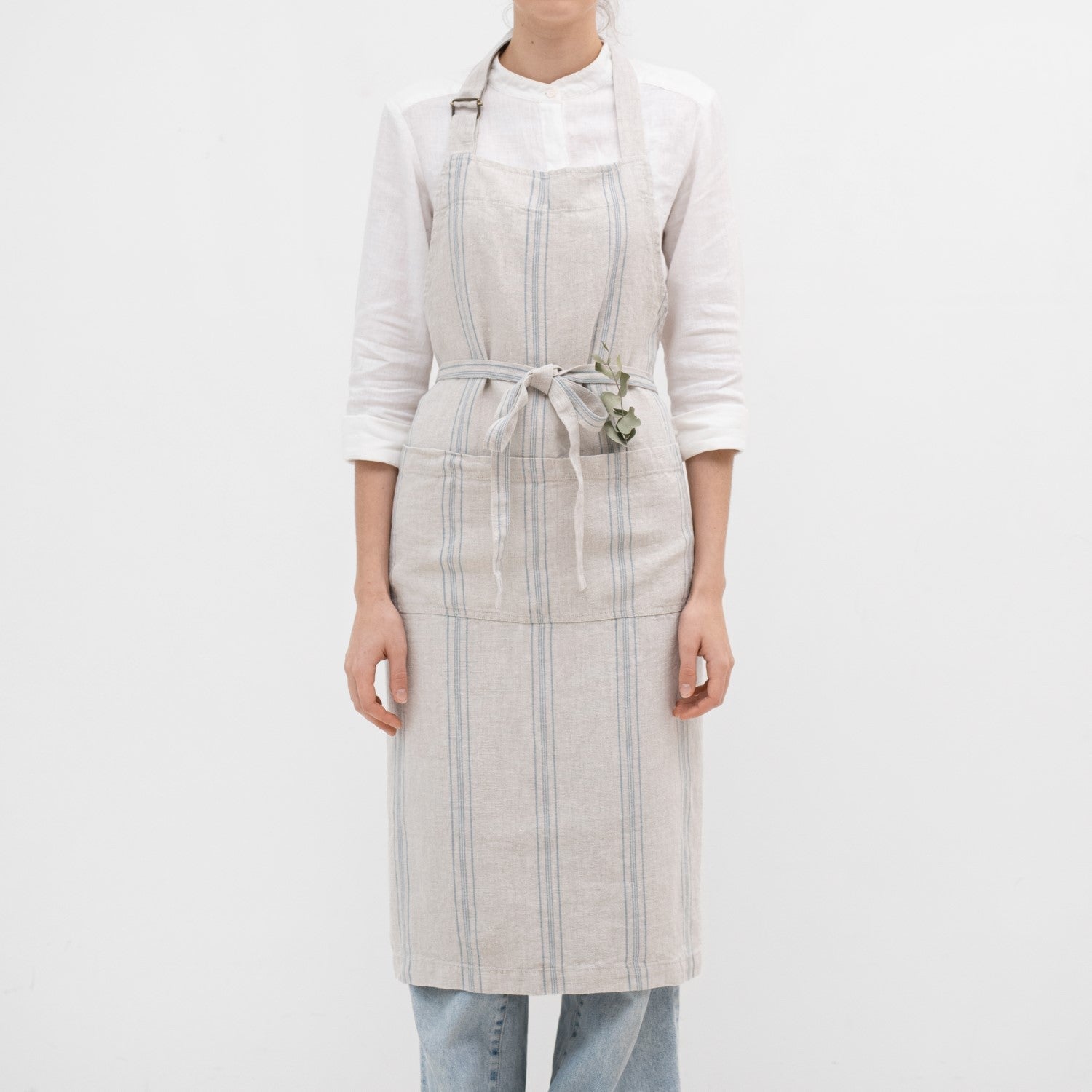 Grey Blue Wide Stripe Rustic lino šefo prijuostė — naturalusdrabuziai.lt