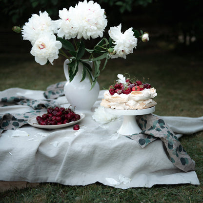 Light Grey lino staltiesė — naturalusdrabuziai.lt