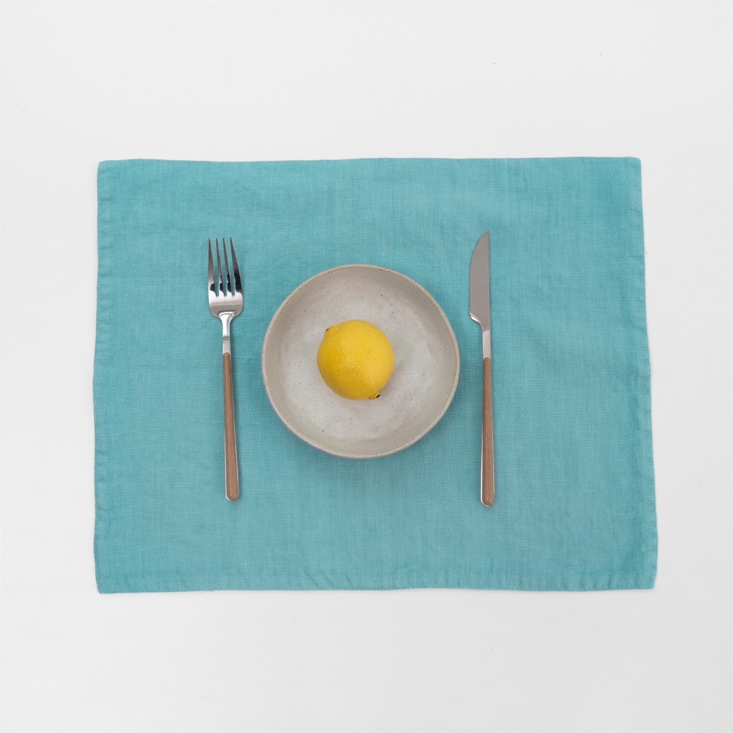 LIMITED EDITION Coastal Blue lino staltiesėlė — naturalusdrabuziai.lt