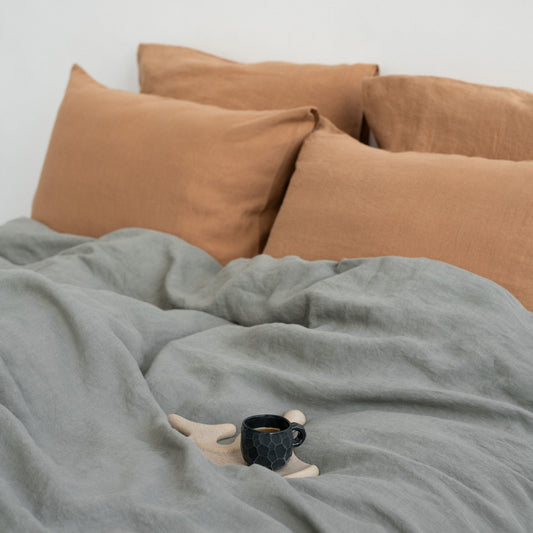 LIMITED EDITION Khaki lino antklodės užvalkalas — naturalusdrabuziai.lt