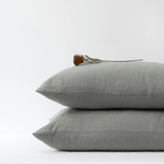 LIMITED EDITION Khaki lino pagalvės užvalkalas — naturalusdrabuziai.lt