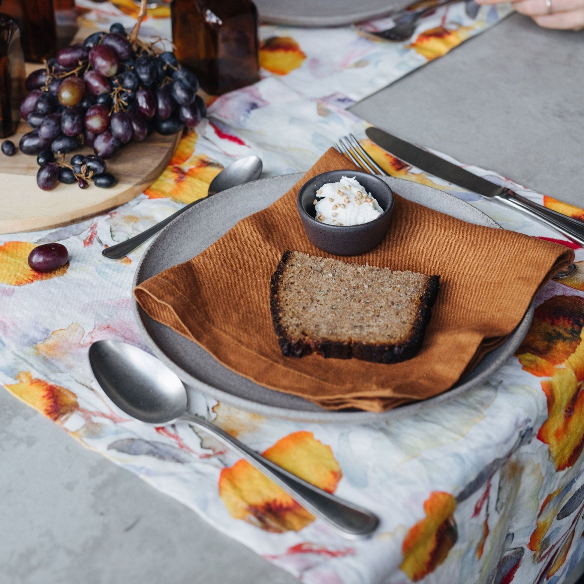 LIMITED EDITION Orange Flow lino stalo takelis — naturalusdrabuziai.lt