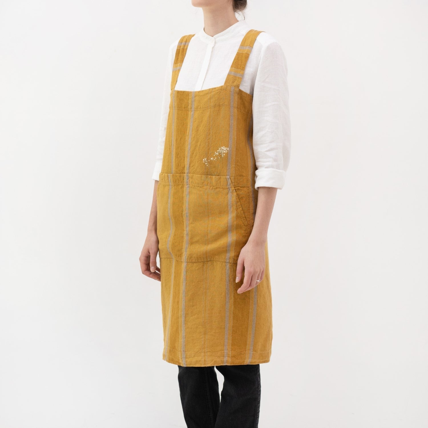 lino Tales Amber Bronze Stripes lino Pinafore prijuostė — naturalusdrabuziai.lt