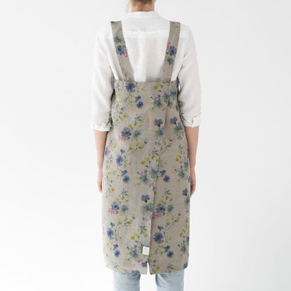 lino Tales Flowers on Light Natural lino Pinafore prijuostė — naturalusdrabuziai.lt