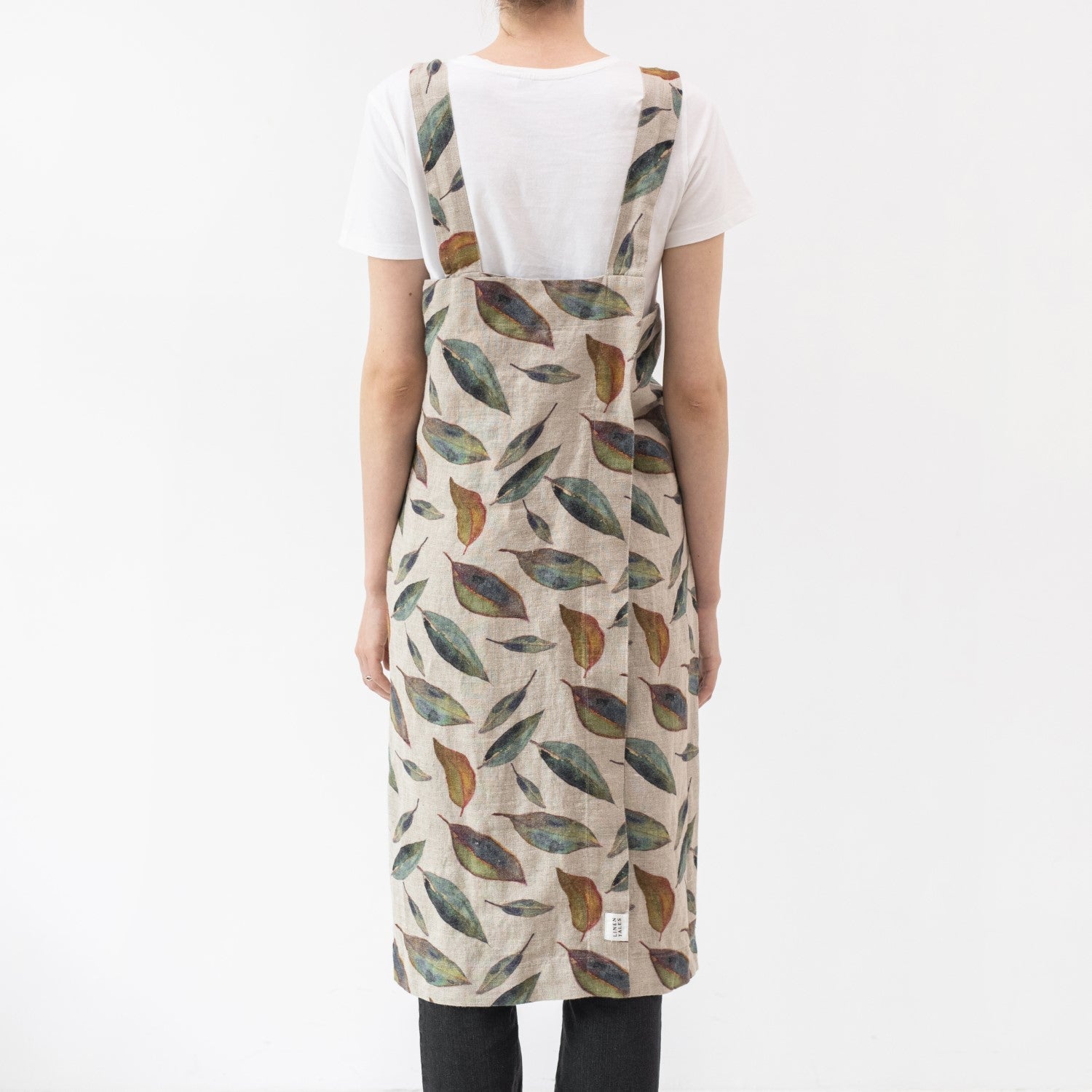 lino Tales Golden Fall on Dark Natural lino Pinafore prijuostė — naturalusdrabuziai.lt