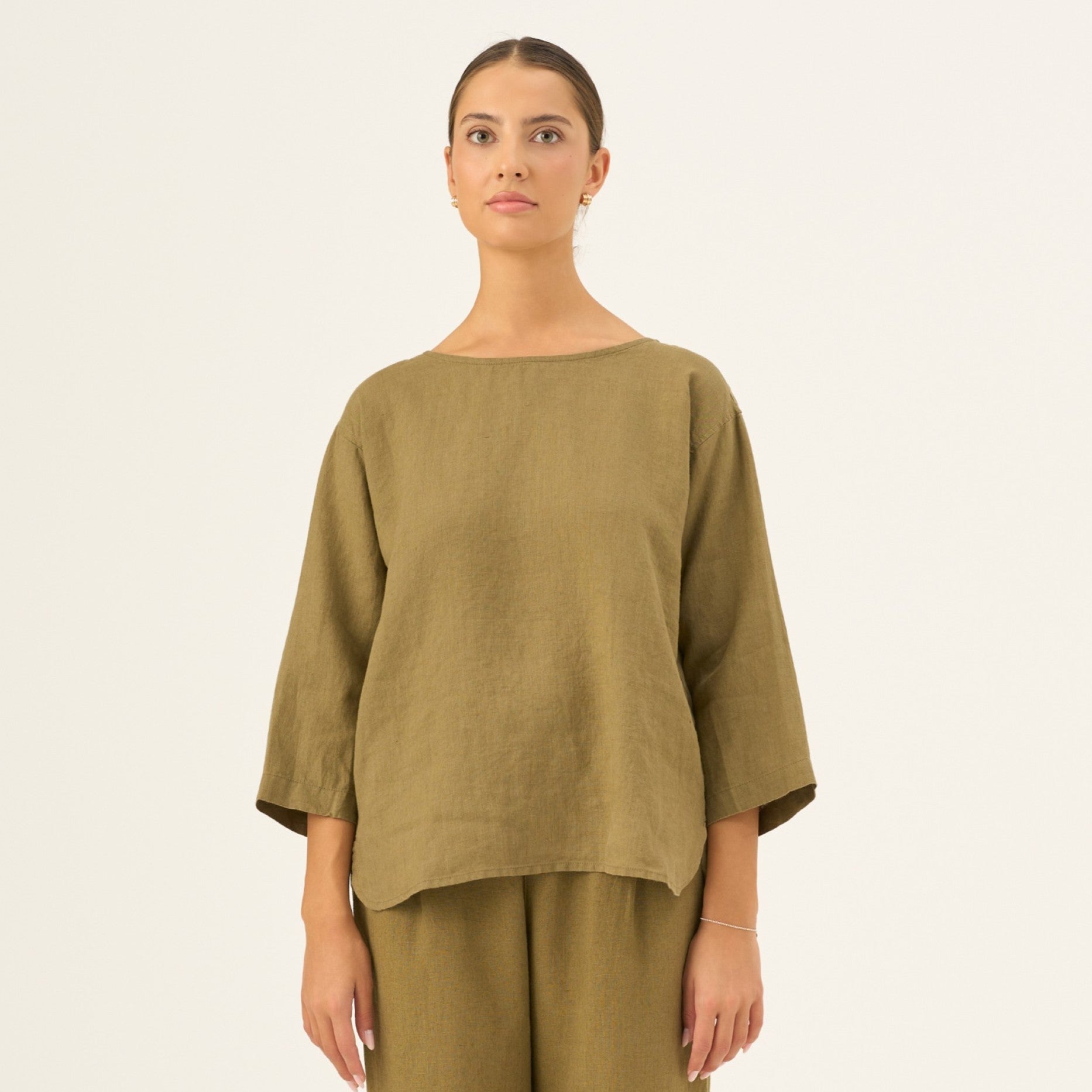 Olive Khaki lino Bilberry viršus — naturalusdrabuziai.lt