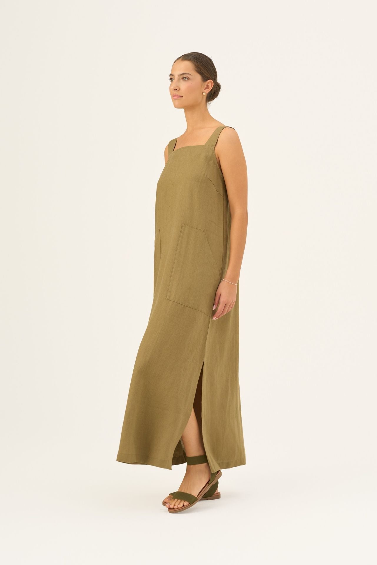 Olive Khaki lino Fugue suknelė — naturalusdrabuziai.lt