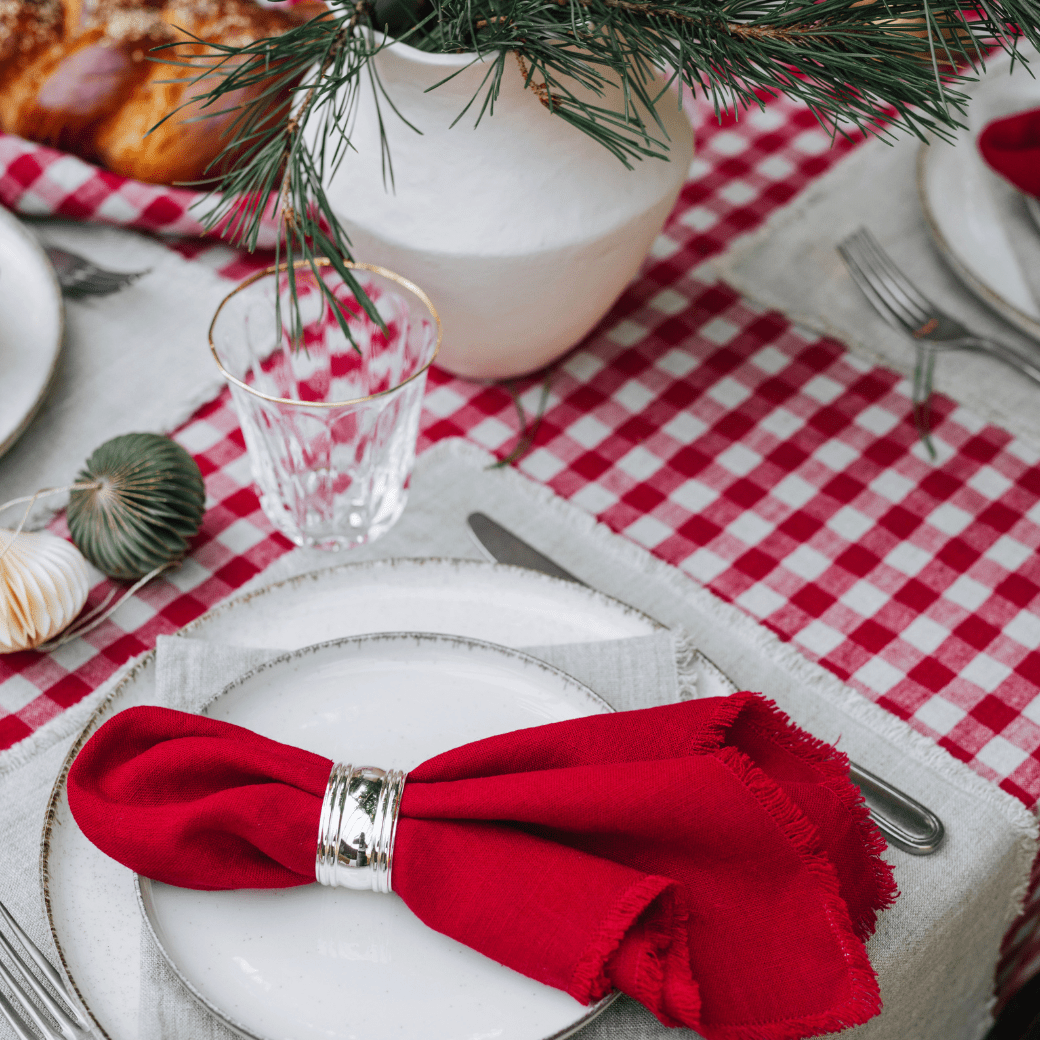Red Gingham lino staltiesė — naturalusdrabuziai.lt