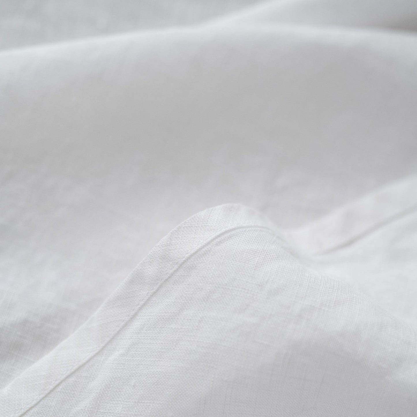White Lightweight lino staltiesė — naturalusdrabuziai.lt