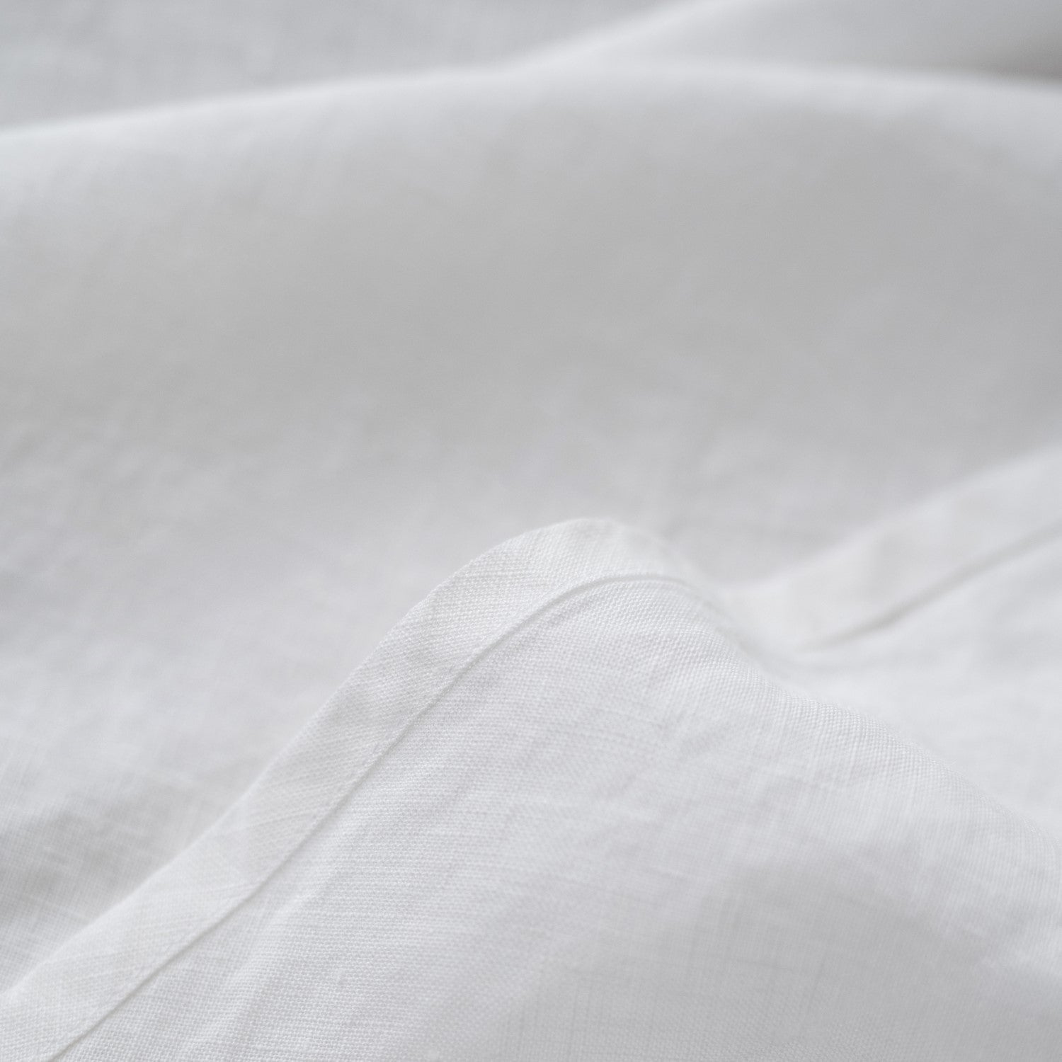 White Lightweight lino staltiesė — naturalusdrabuziai.lt
