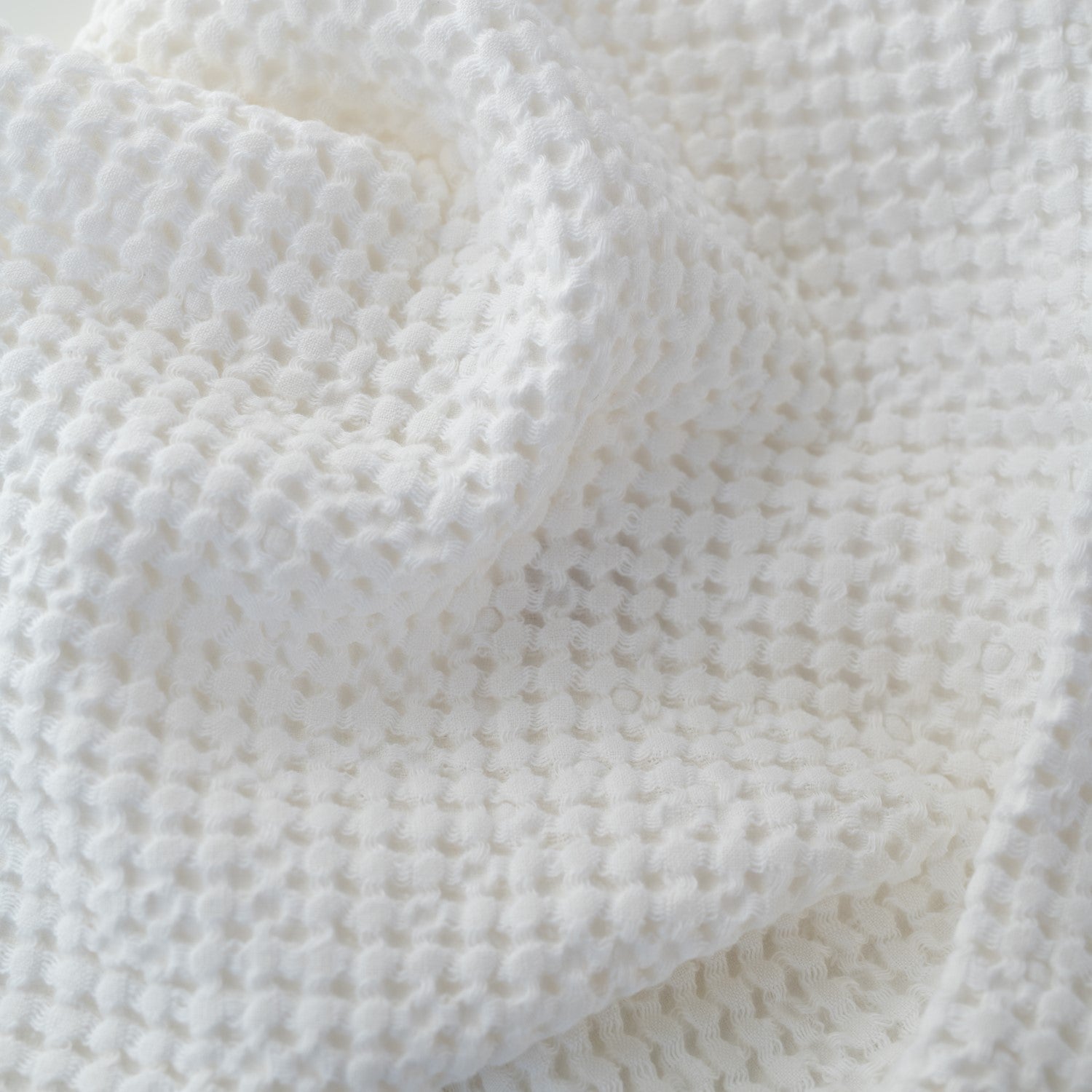 White lino & medvilnės Honeycomb Waffle rankšluostis — naturalusdrabuziai.lt